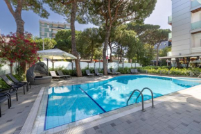 Hotel Adriatica con Piscina Riccione